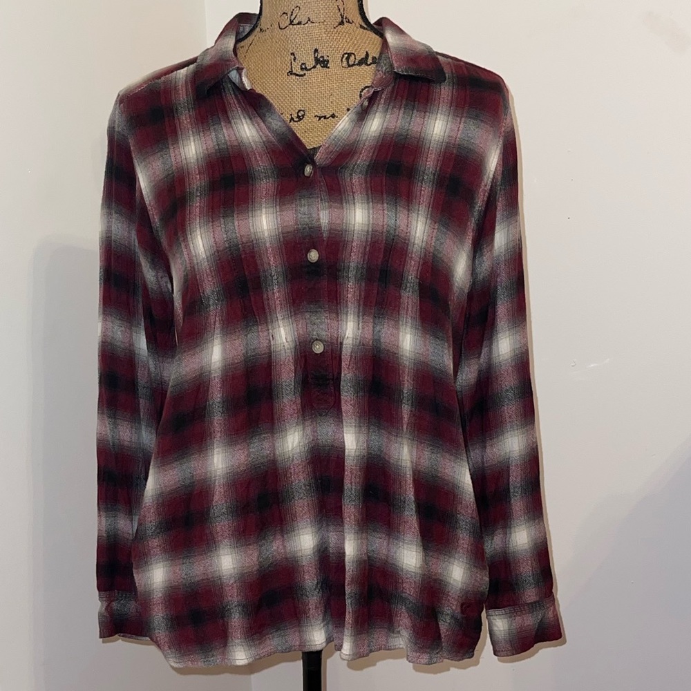 Women’s American Eagle Oversized Flannel